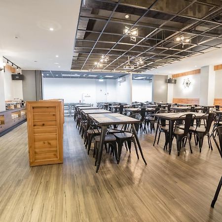 Traveller Inn Tiehua Cultural And Creative Hotel T'ai-tung Extérieur photo