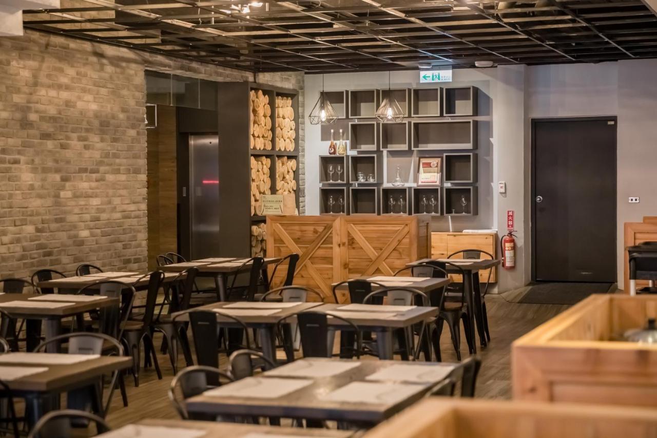 Traveller Inn Tiehua Cultural And Creative Hotel T'ai-tung Extérieur photo