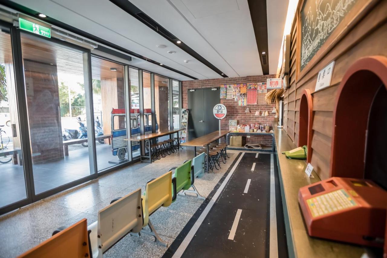 Traveller Inn Tiehua Cultural And Creative Hotel T'ai-tung Extérieur photo